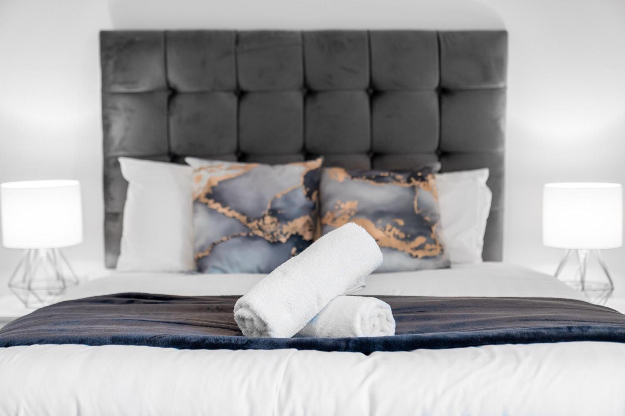 Stylish 2 Bedroom Apartment - Balcony - Secure Parking - Top Rated - 5Mc Birmingham Ngoại thất bức ảnh
